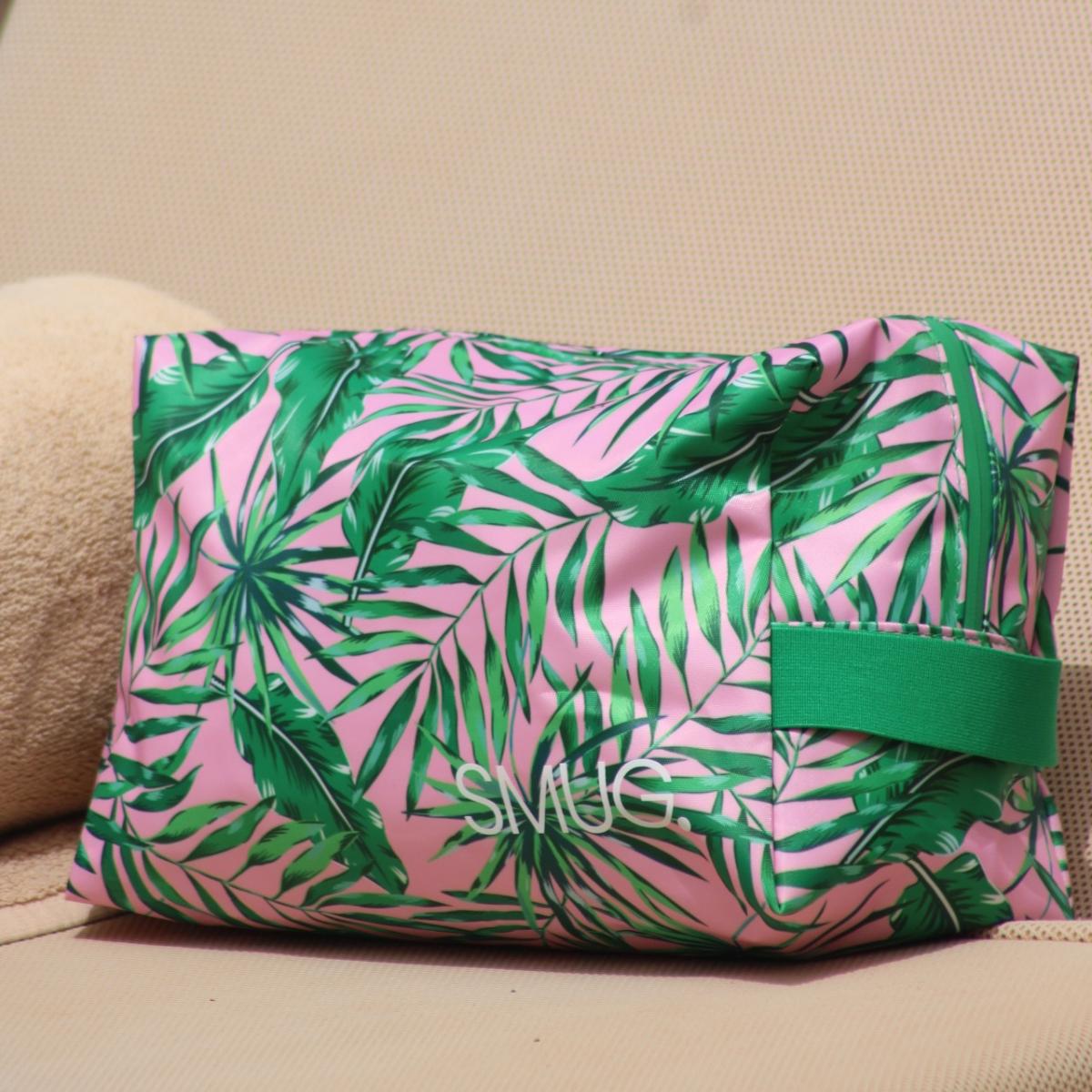 Contoured & Satin Sleep Mask Double Pack & Wash Bag Set- Palm