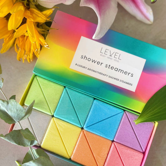 Box of energising shower steamers