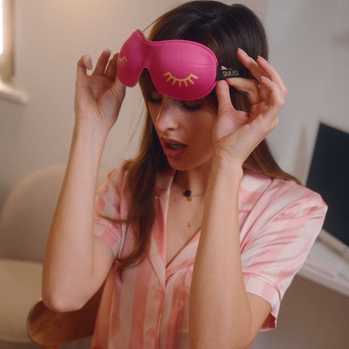 Contoured 3D Blackout Sleep Mask - Wink Print, Bright Pink